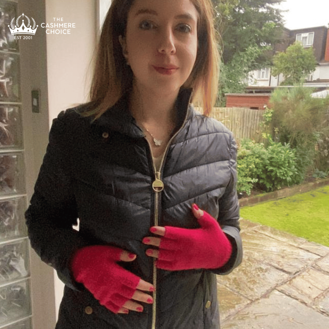 Fingerless Ladies Gloves - Half Finger Lambs Wool Gloves - Pink with Model