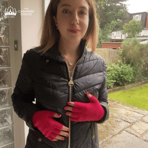 Fingerless Ladies Gloves - Half Finger Lambs Wool Gloves - Pink with Model