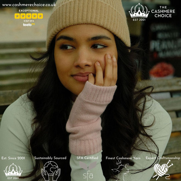 Christmas Gift - The Cashmere Choice - Wrist Warmers and Beanie for Ladies - Cashmere Mittens and Winter Hat - on Model Image 2