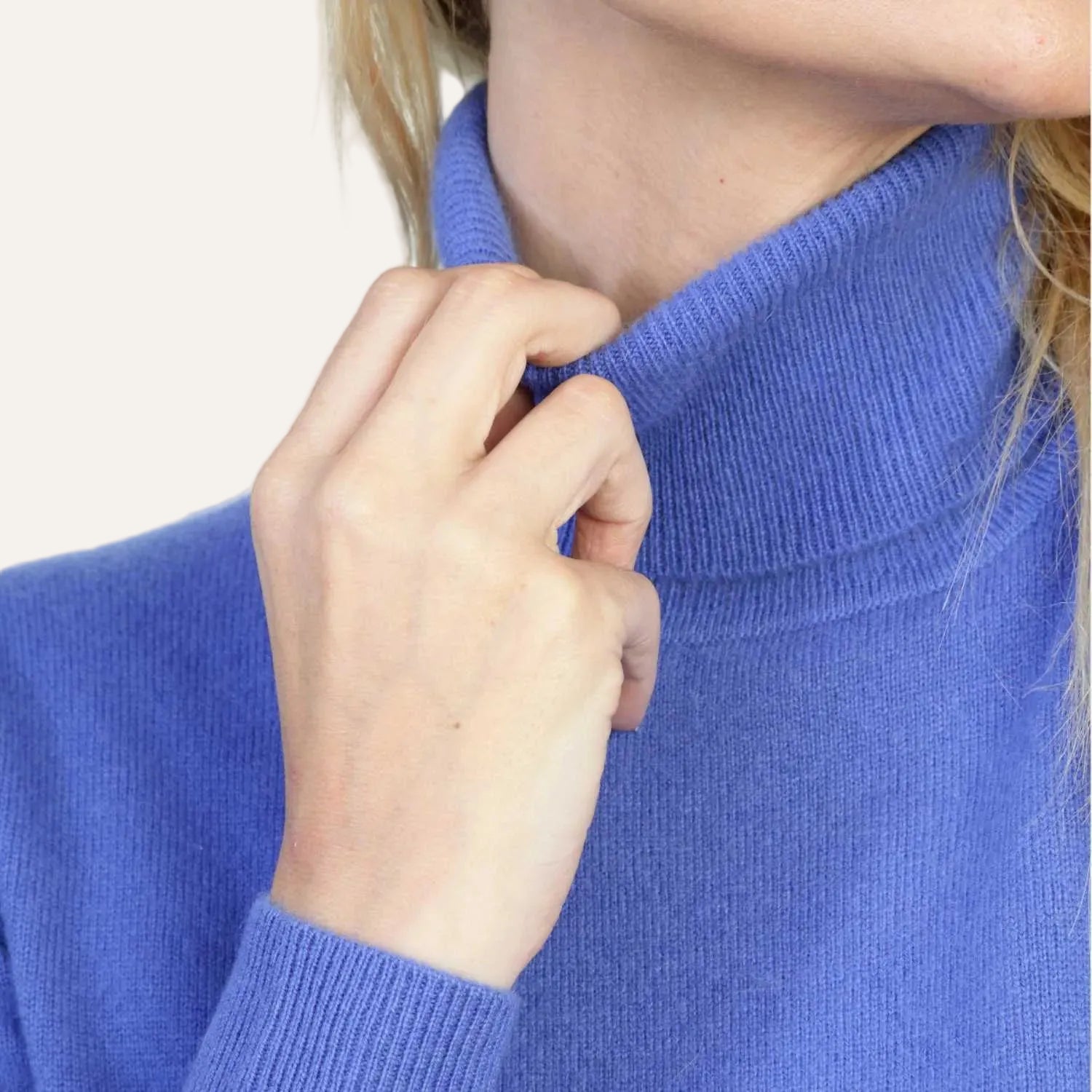 Women's Cashmere Roll Neck Jumper | Cornflower Blue | Close Up