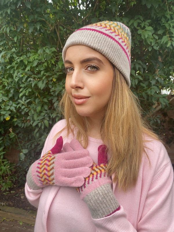Jacquard Inspired Hat and Gloves Sets for Ladies