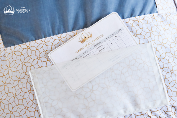 Cotton storage bag with external label card slot for cashmere 
