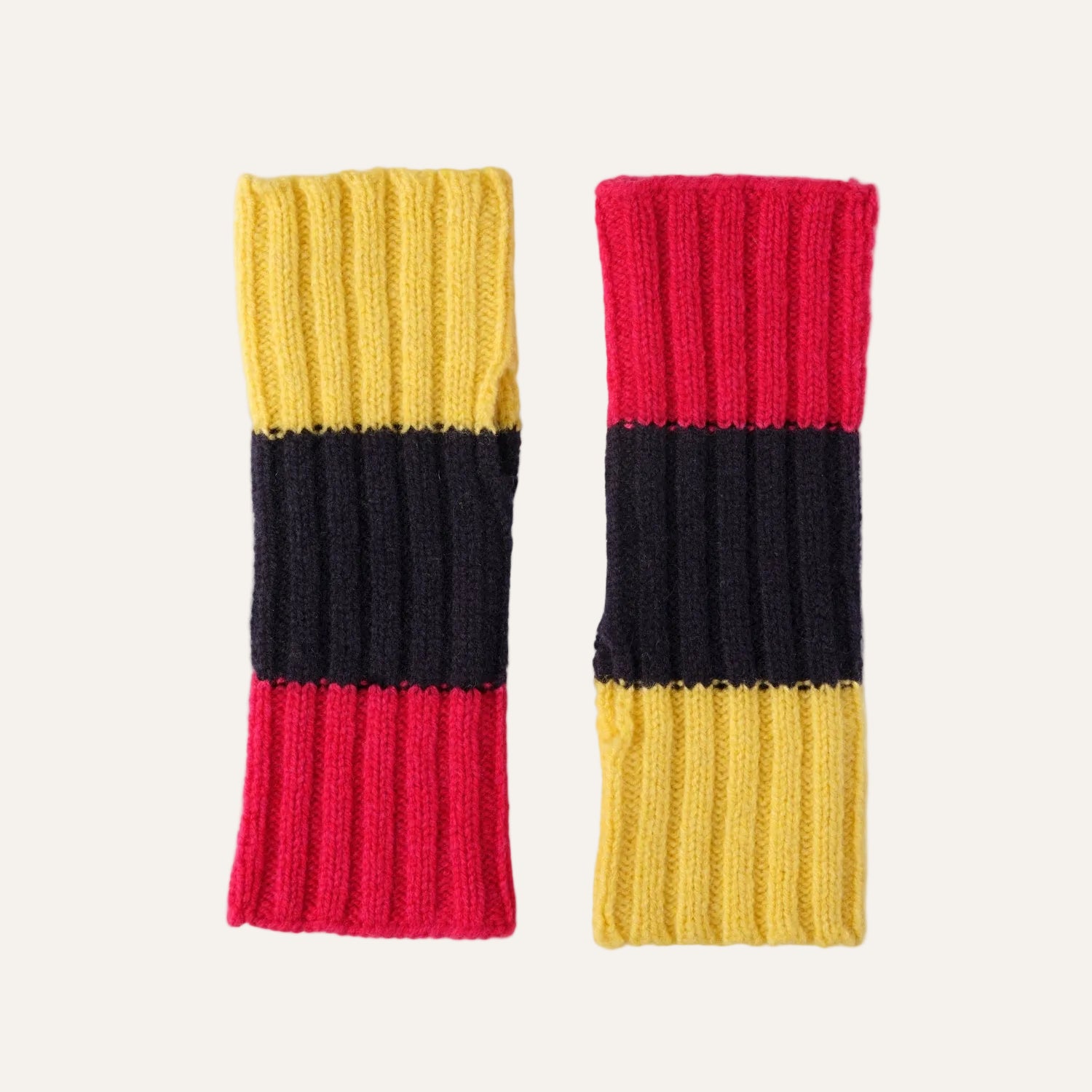 Chuncky lambswool fingerless mittens for ladies - red