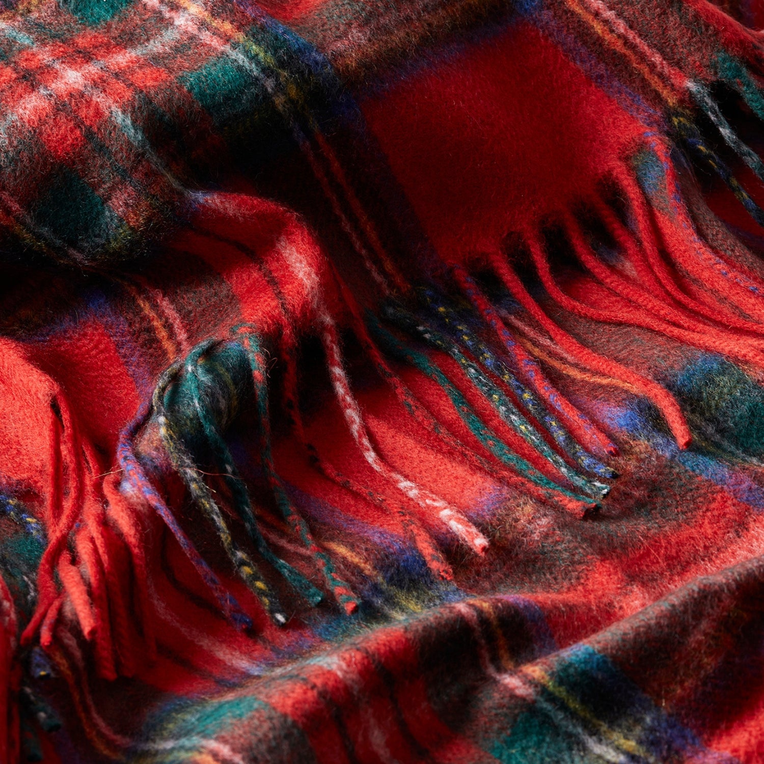 Pure Cashmere Stole | Royal Stewart Red Close Up | The Cashmere Choice