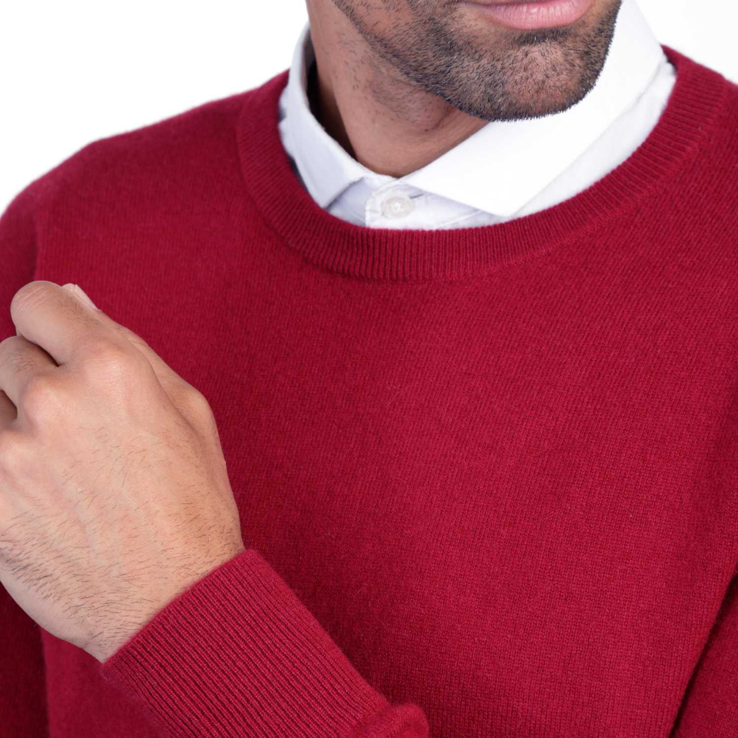 Mens Burgundy Wine Cashmere Round Neck Sweater | Close up | Shop at The Cashmere Choice | London